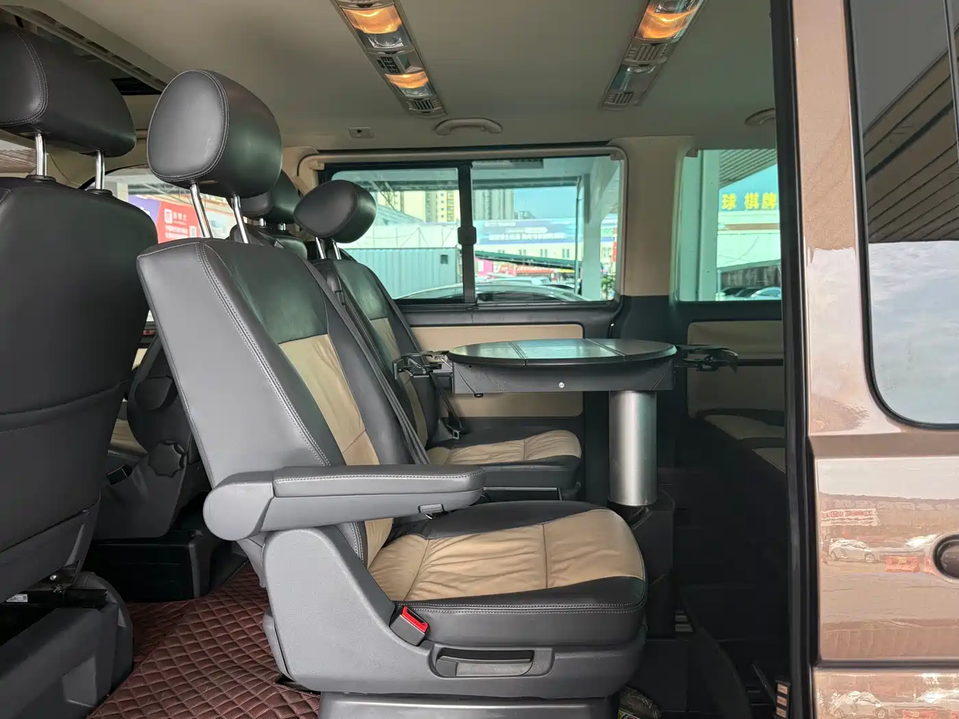 Volkswagen Multivan 2014 2012 2.0TSI 4WD Premium