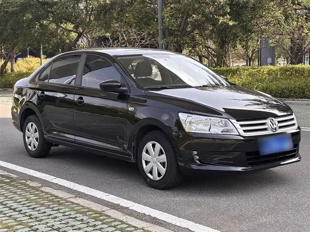 Volkswagen Santana 2015 1.6L Automatic Trend Edition фото 4