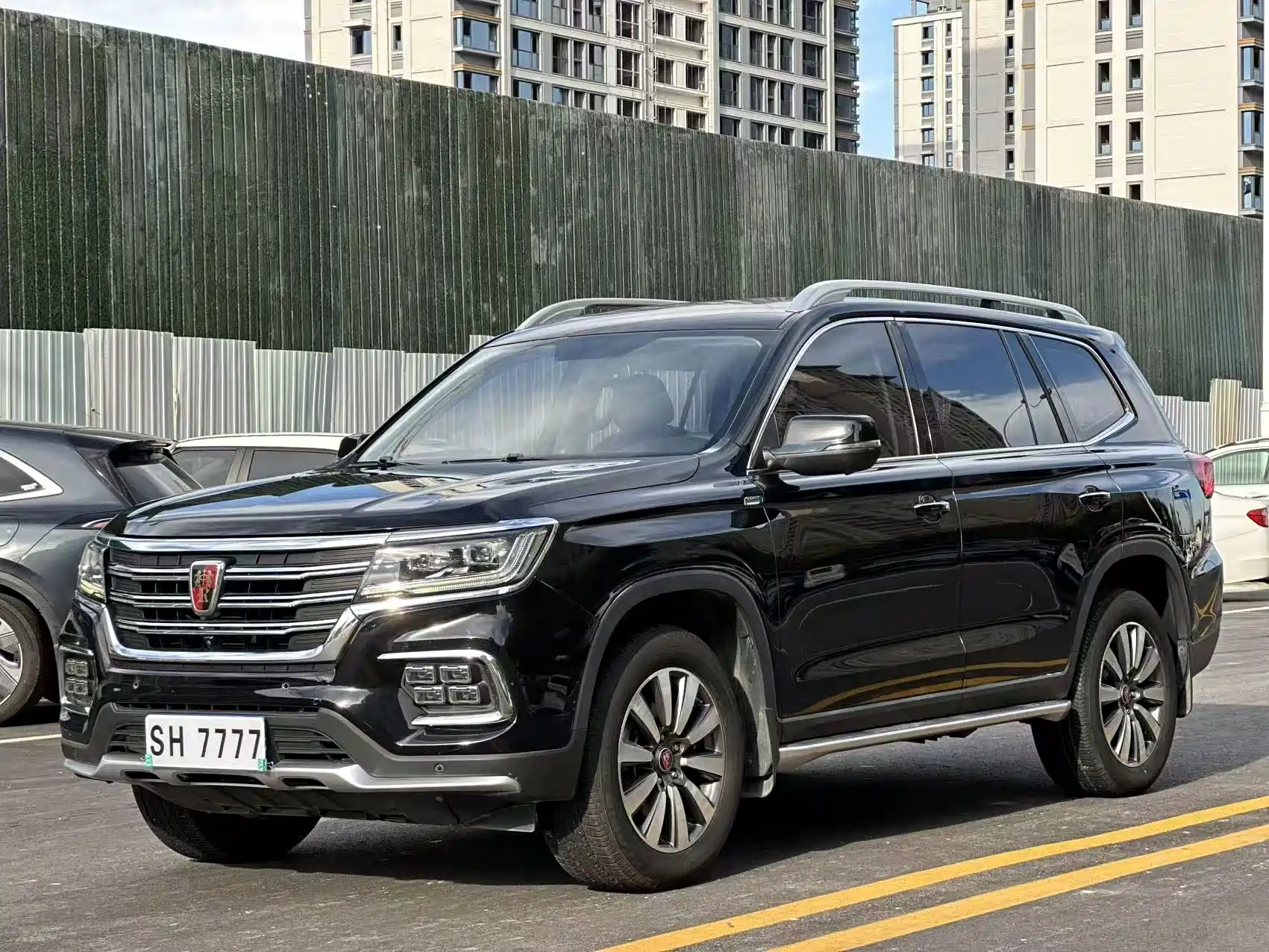Фото 1 - Roewe RX8