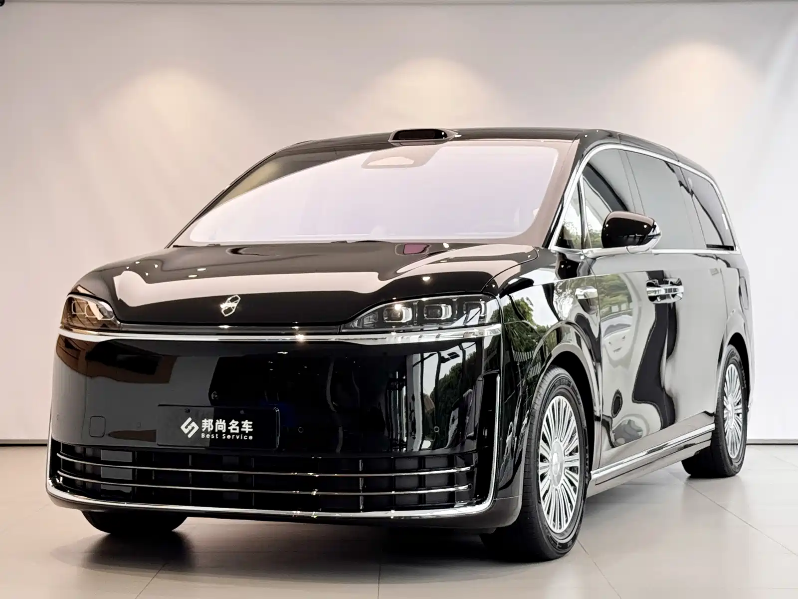 Фото 3 - Zhijie Zunjie MPV