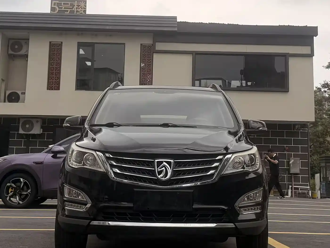 Фото 2 - Baojun 560