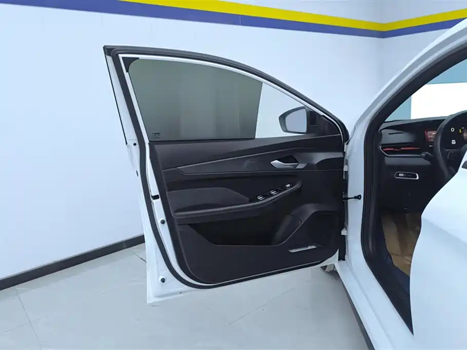 GEELY AUTOMOBILE BINRUI