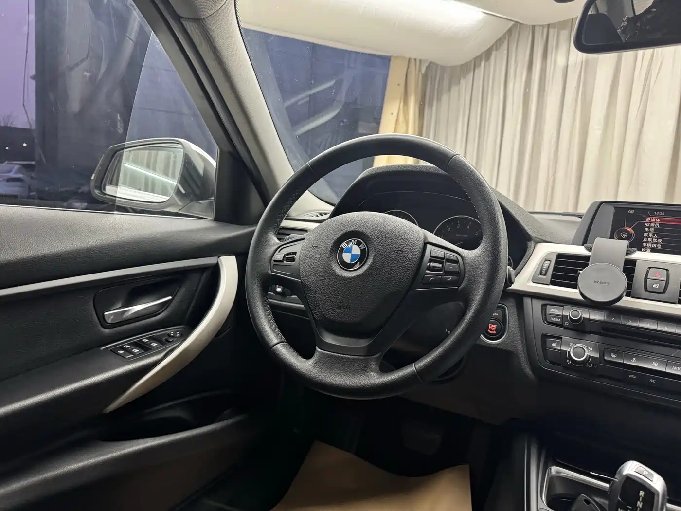 BMW 3 Series 2015 316Li Fashion фото 15