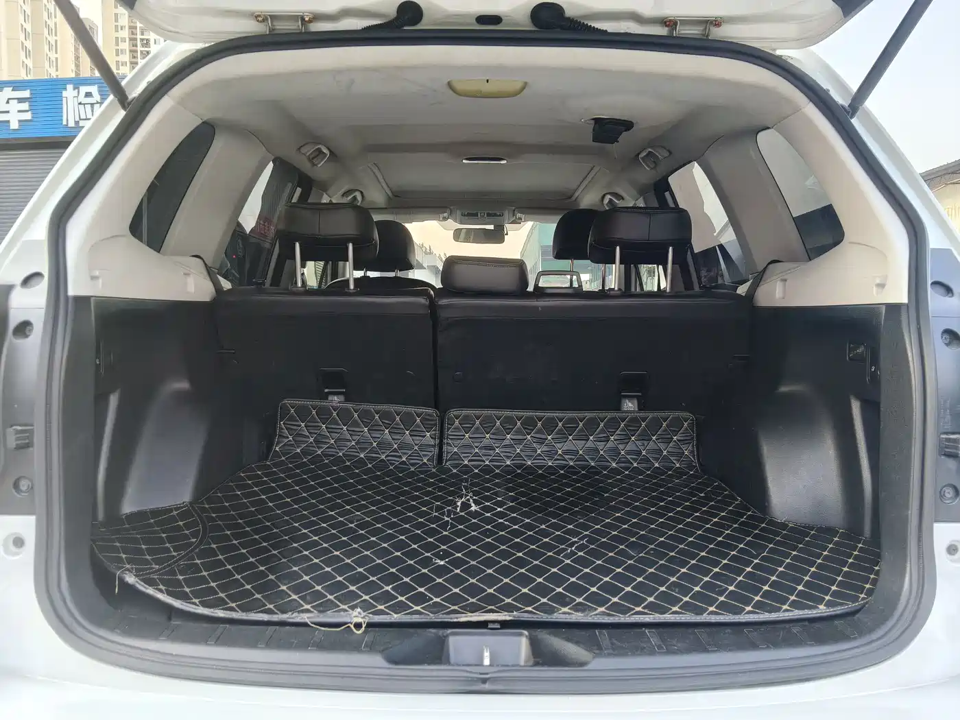 Subaru Forester 2013 2.0i Automatic Luxury Navigation Edition фото 14