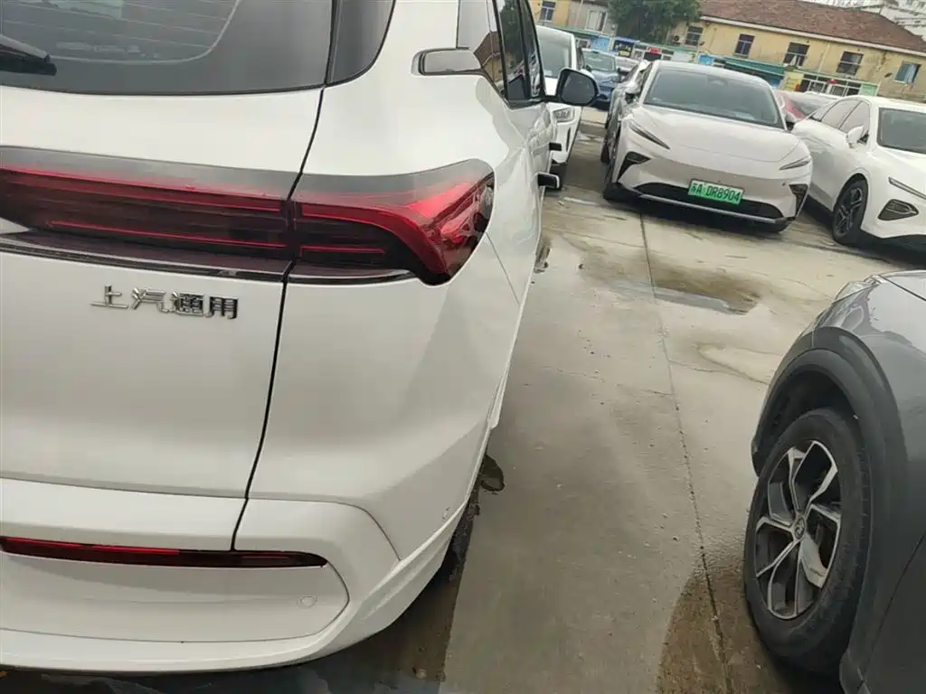 Buick E5 2023 Premium Standard Range Edition фото 8