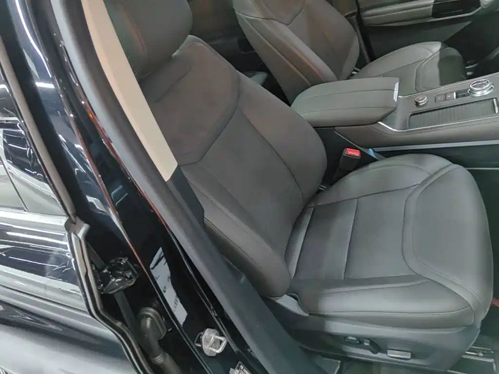 Ford Explorer 2024 2024 2.3T EcoBoost AWD Titanium Edition 6-Seater