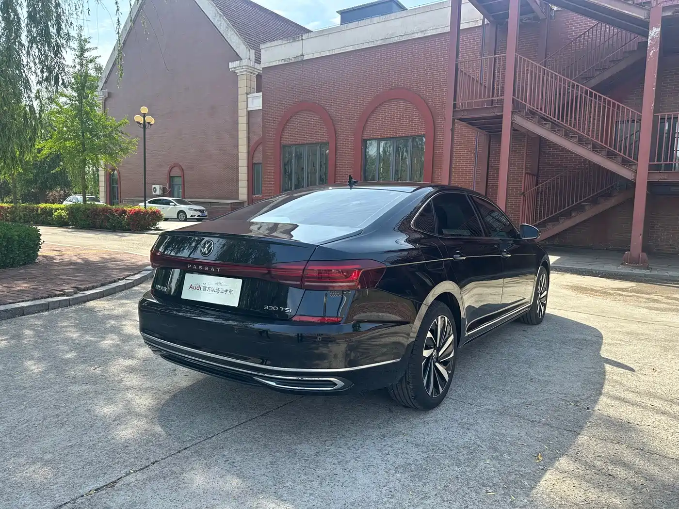 Volkswagen Passat 2021 Model 330TSI Elite Edition фото 6