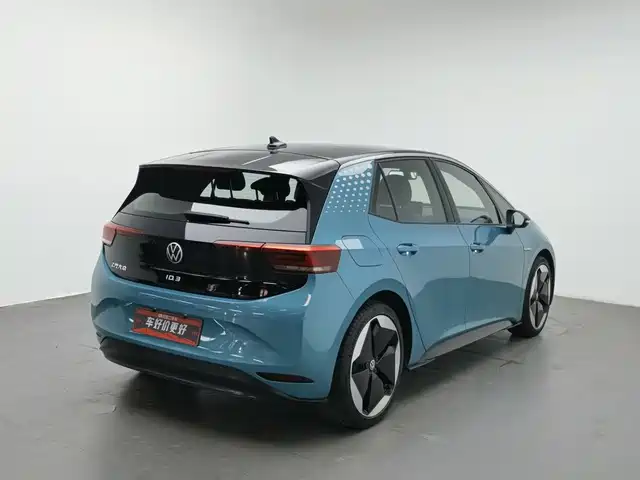Volkswagen ID.3 2022 Pro Ultimate Smart Edition — фото 2