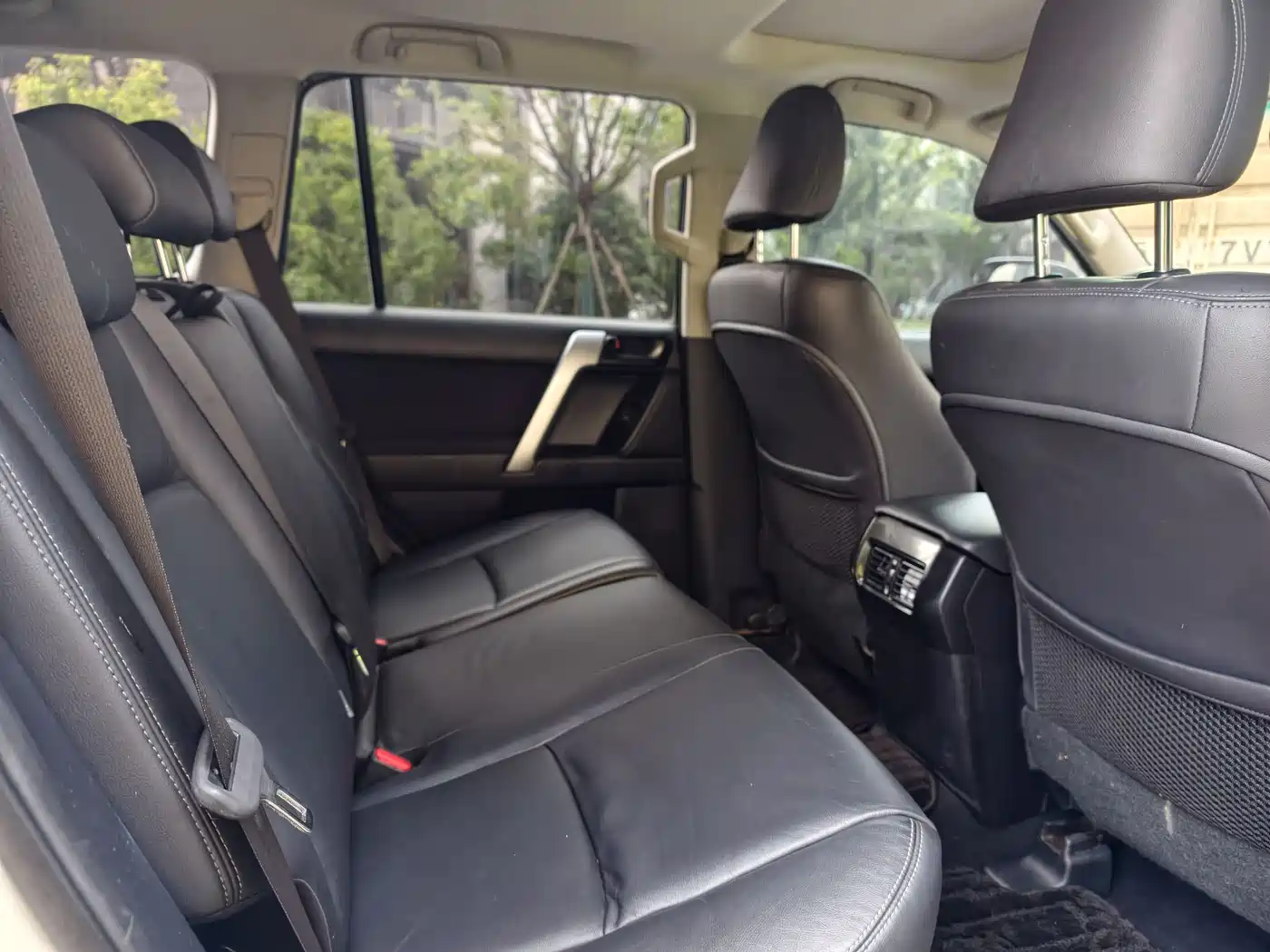 Toyota Prado (Import) 2014 2.7L Automatic Standard Edition фото 15
