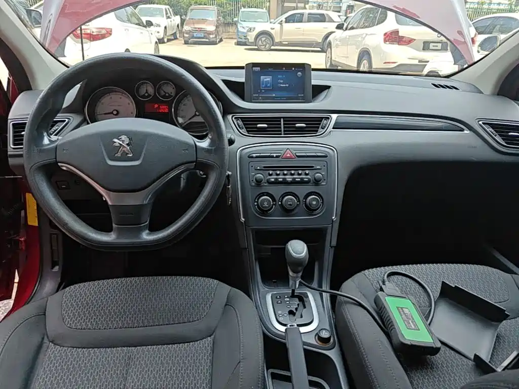 Peugeot 308 2016 2014 Model Joy Edition Classic 1.6L Automatic Superior Style