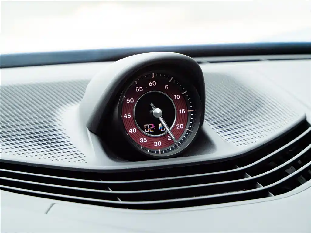 Porsche Taycan 2022 Facelift Taycan фото 27