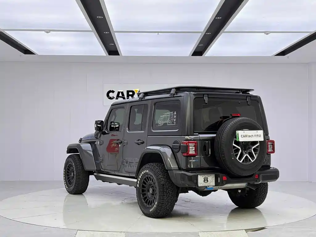 Фото 3 - Jeep Wrangler 4xe
