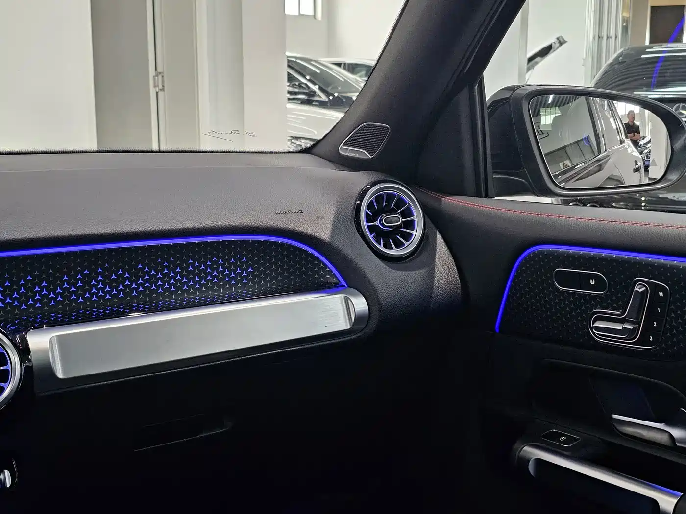 Mercedes-Benz GLB, миниатюра 8