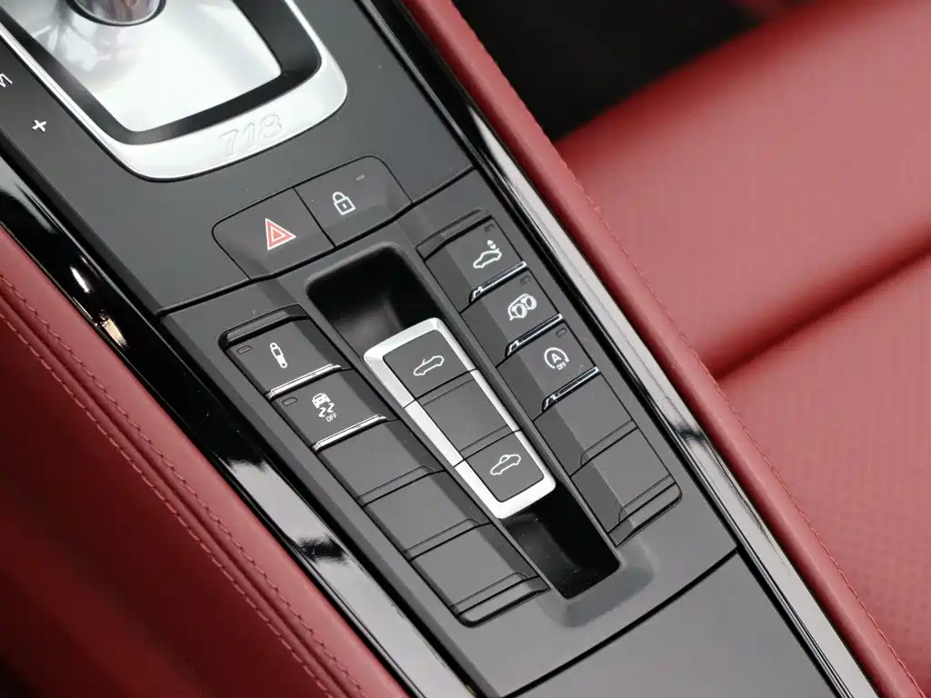 Porsche 718 2023 2022 Boxster T 2.0T