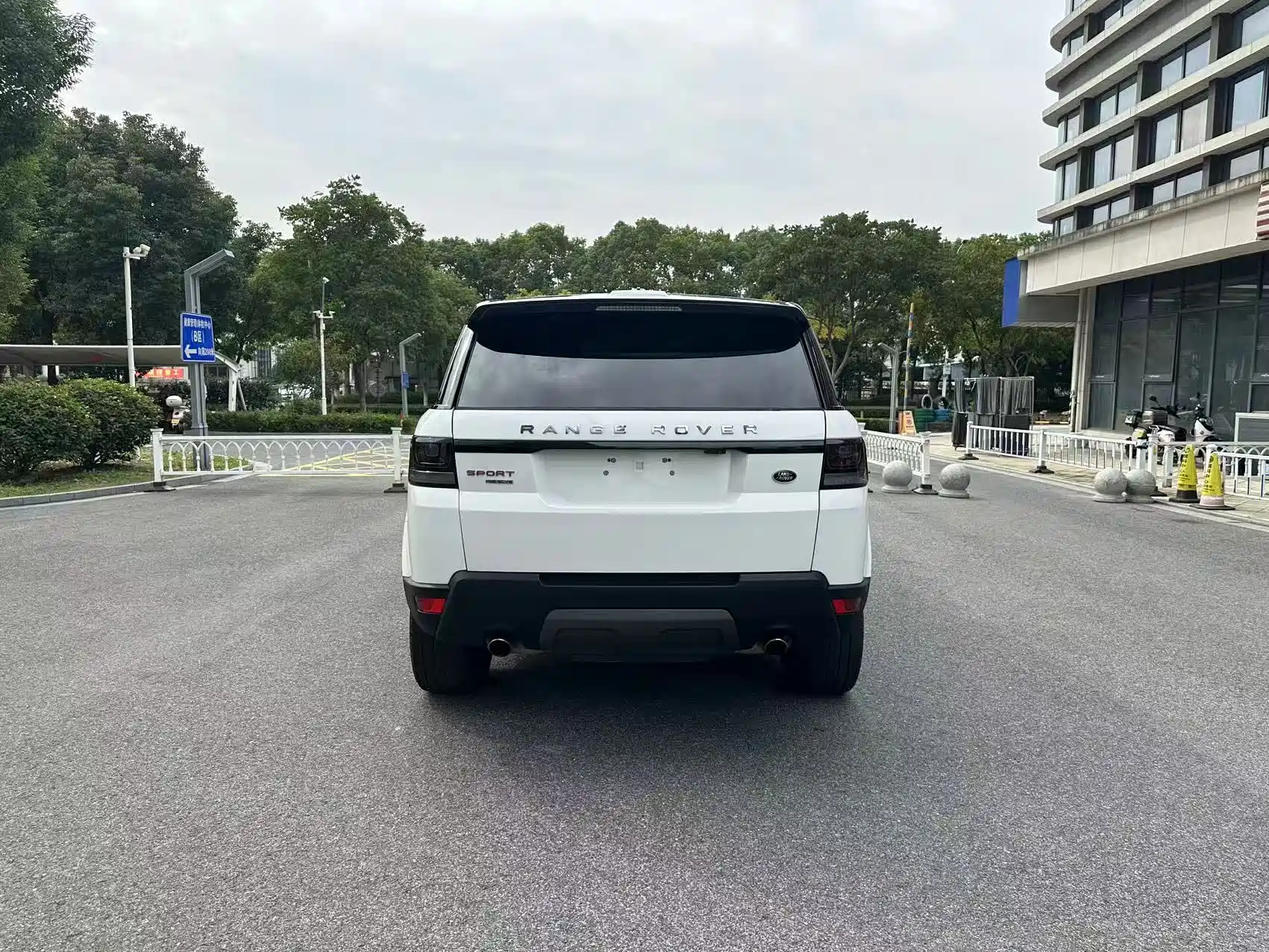 Photo 5 - Land Rover Range Rover Sport