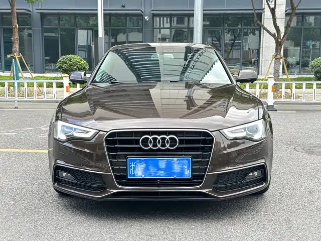 Audi A5 (Import) 2016 Facelift Sportback 45 TFSI Comfort — фото 2