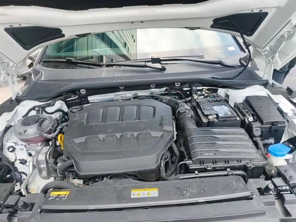 Volkswagen FAW-Volkswagen CC 2024 330TSI Dazzling Edition фото 20