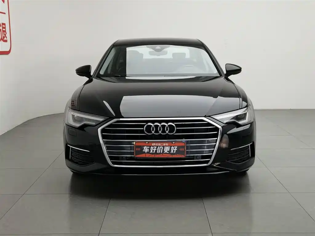 Audi A6L 2021 45 TFSI Exclusive Elegance фото 3