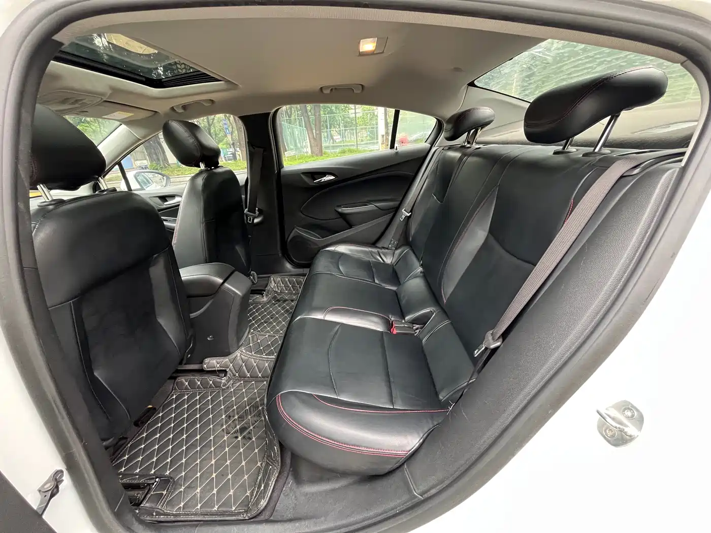 Chevrolet Cruze 2017 1.5L Automatic Pioneer Sunroof фото 11
