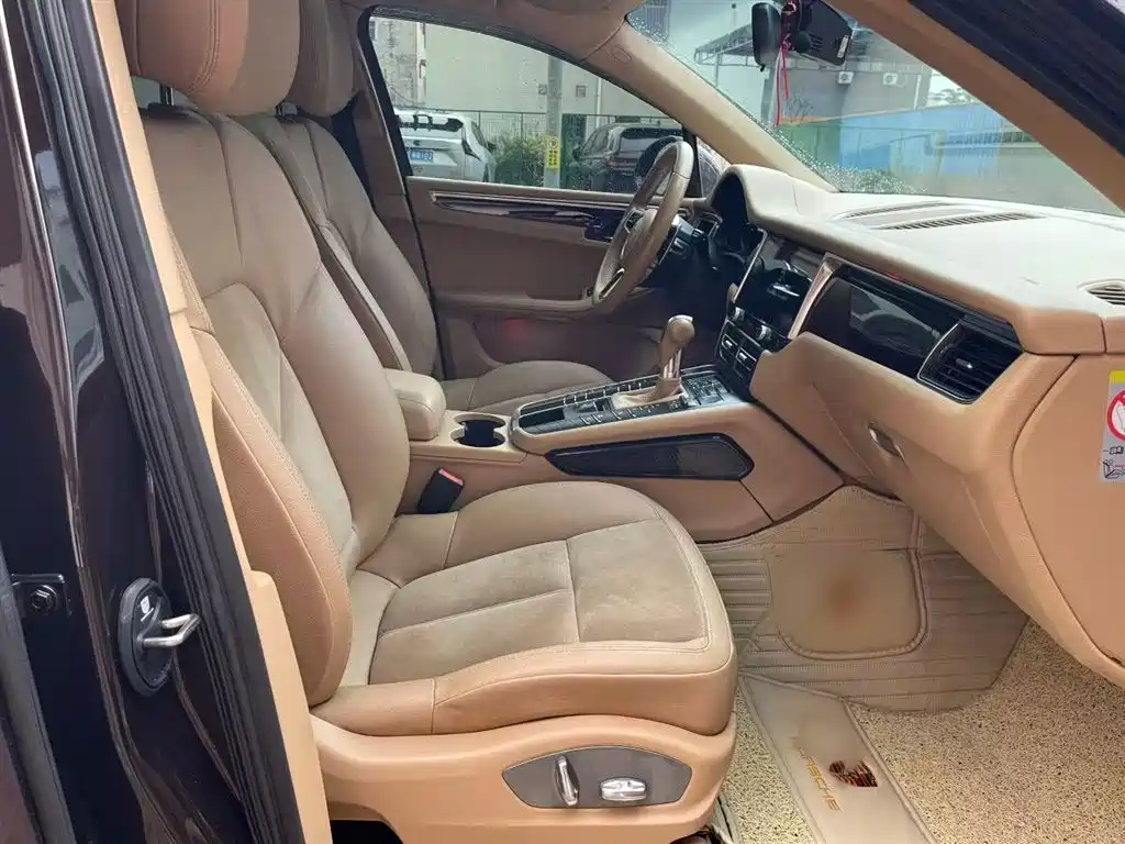 Porsche Macan 2014 Macan 2.0T фото 15