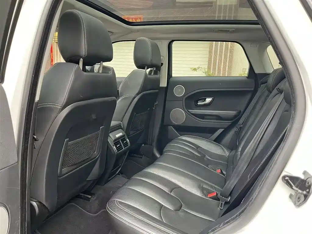 Land Rover Range Rover Evoque (Import) 2014 2.0T 5-door Brilliance Sport фото 20