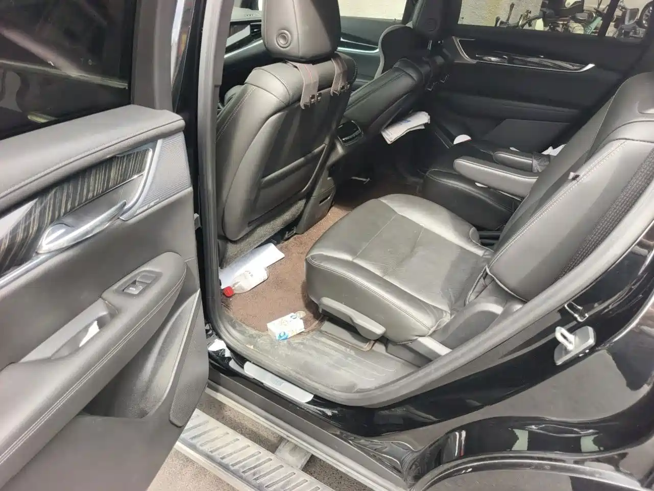 Фото 6 - Cadillac XT6
