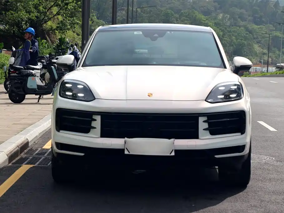 Porsche Cayenne 2024 Cayenne Coupé 3.0T фото 2