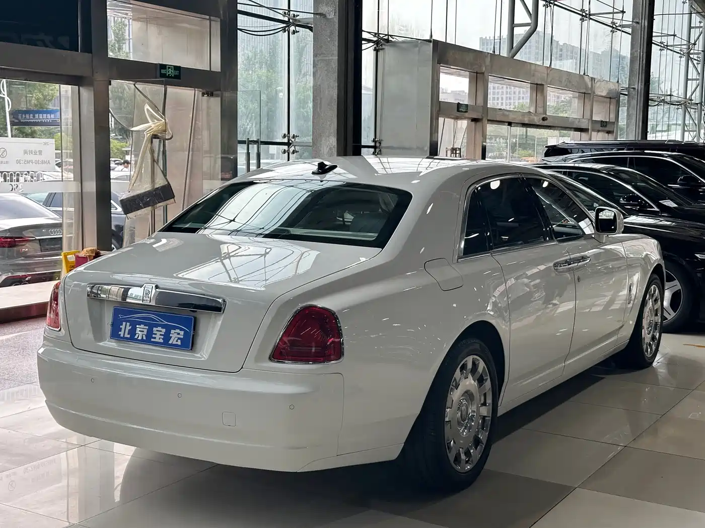 Rolls-Royce Ghost 2011 2010 Model 6.6T Standard