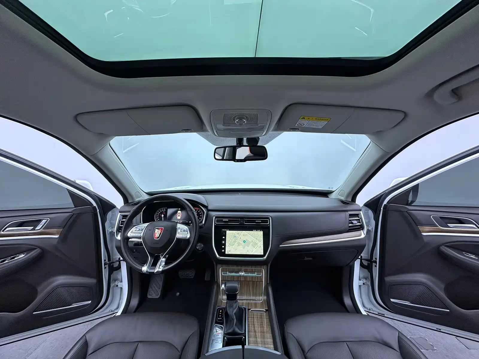 Фото 10 - Roewe RX8