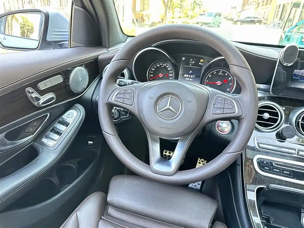 Mercedes-Benz GLC 2016 GLC 260 4MATIC Luxury фото 15