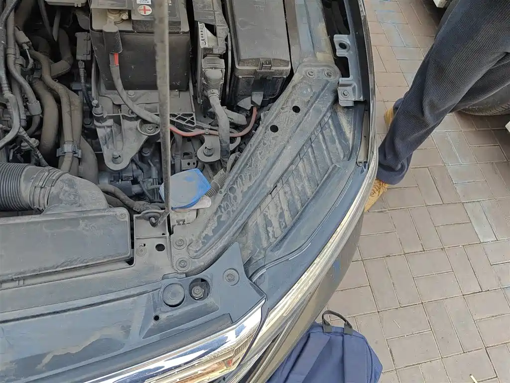 Volkswagen Sagitar 2023 Model Year 280TSI DSG Surpass Edition фото 22