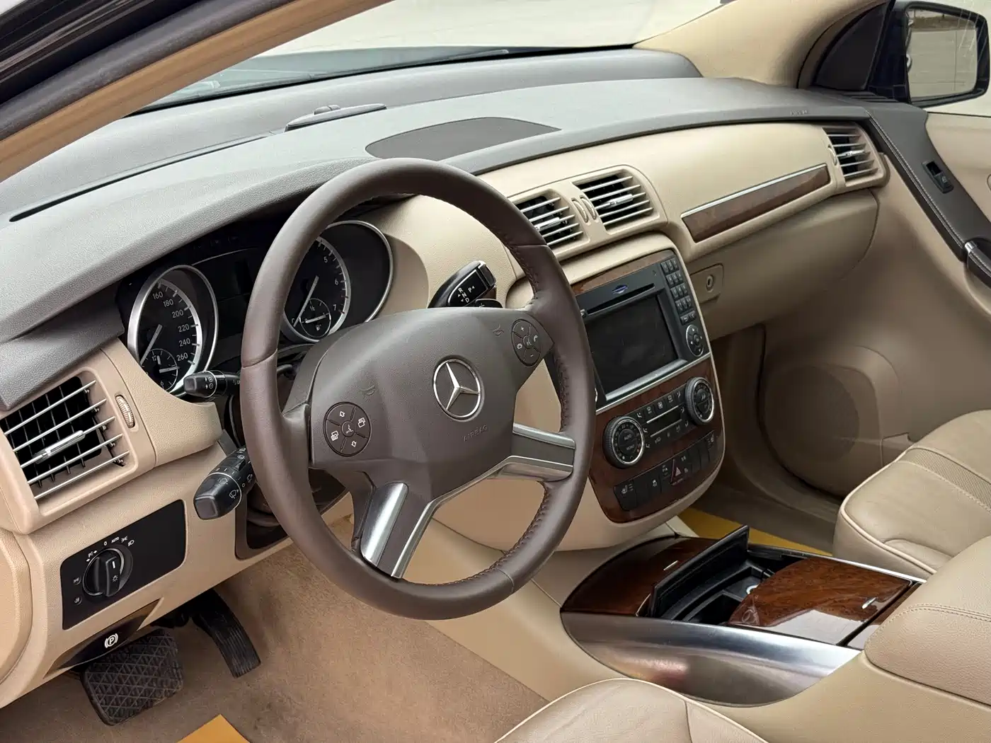 Mercedes-Benz R-Class 2011 R 350 L 4MATIC фото 14