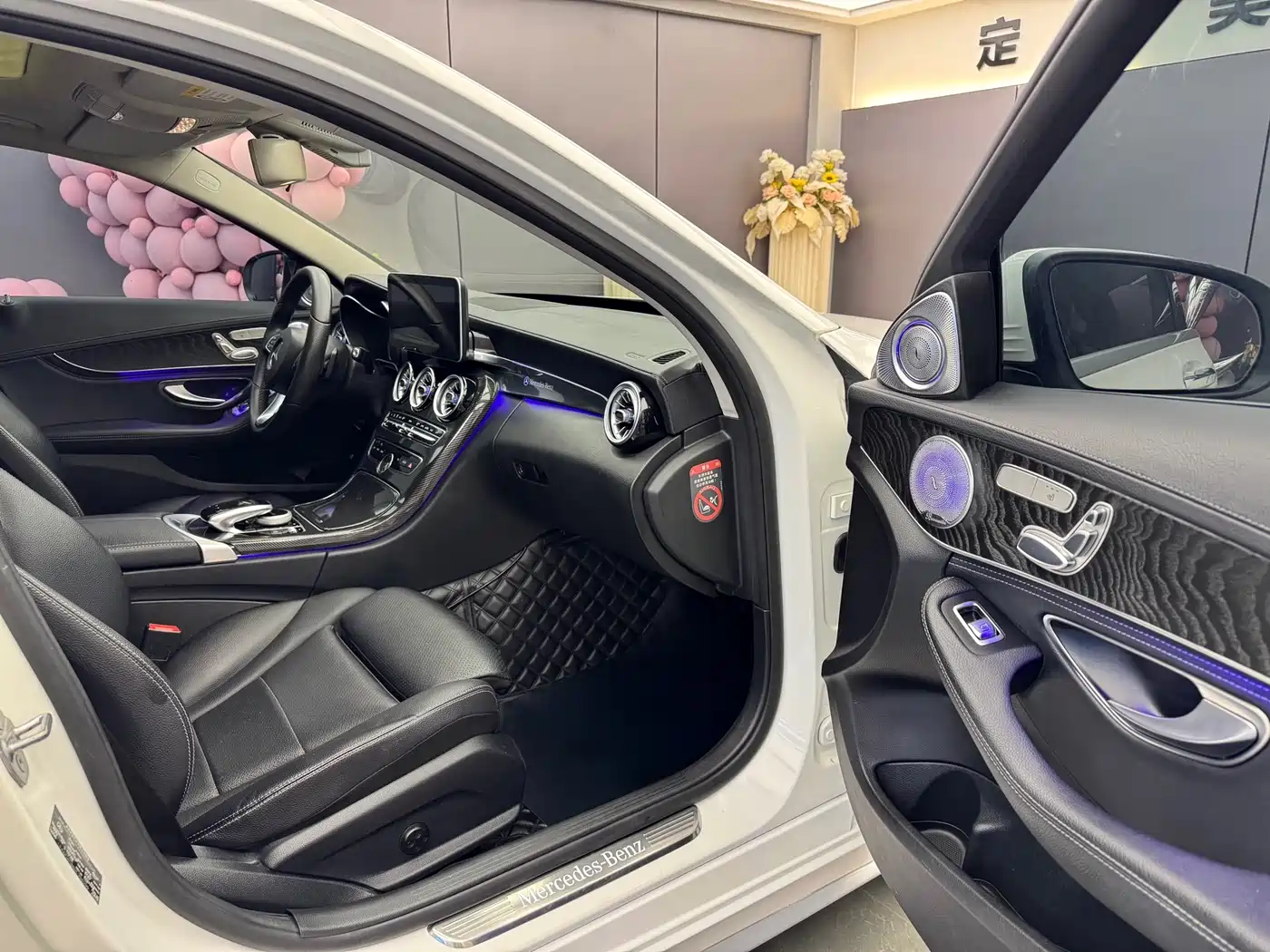 Mercedes-Benz C-Class 2017 Facelift C 200 L Sport Edition фото 7