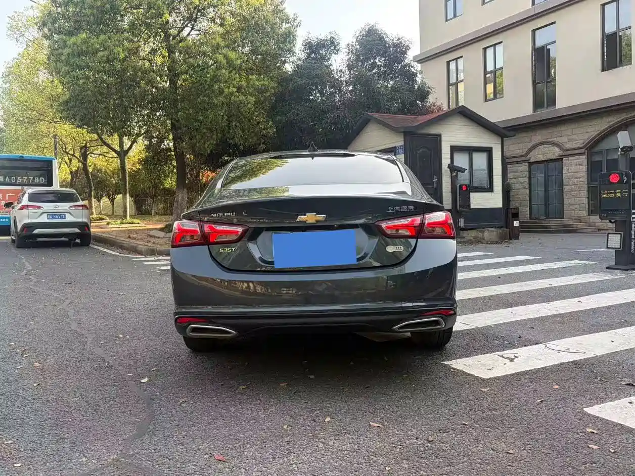 Фото 8 - Chevrolet Malibu XL