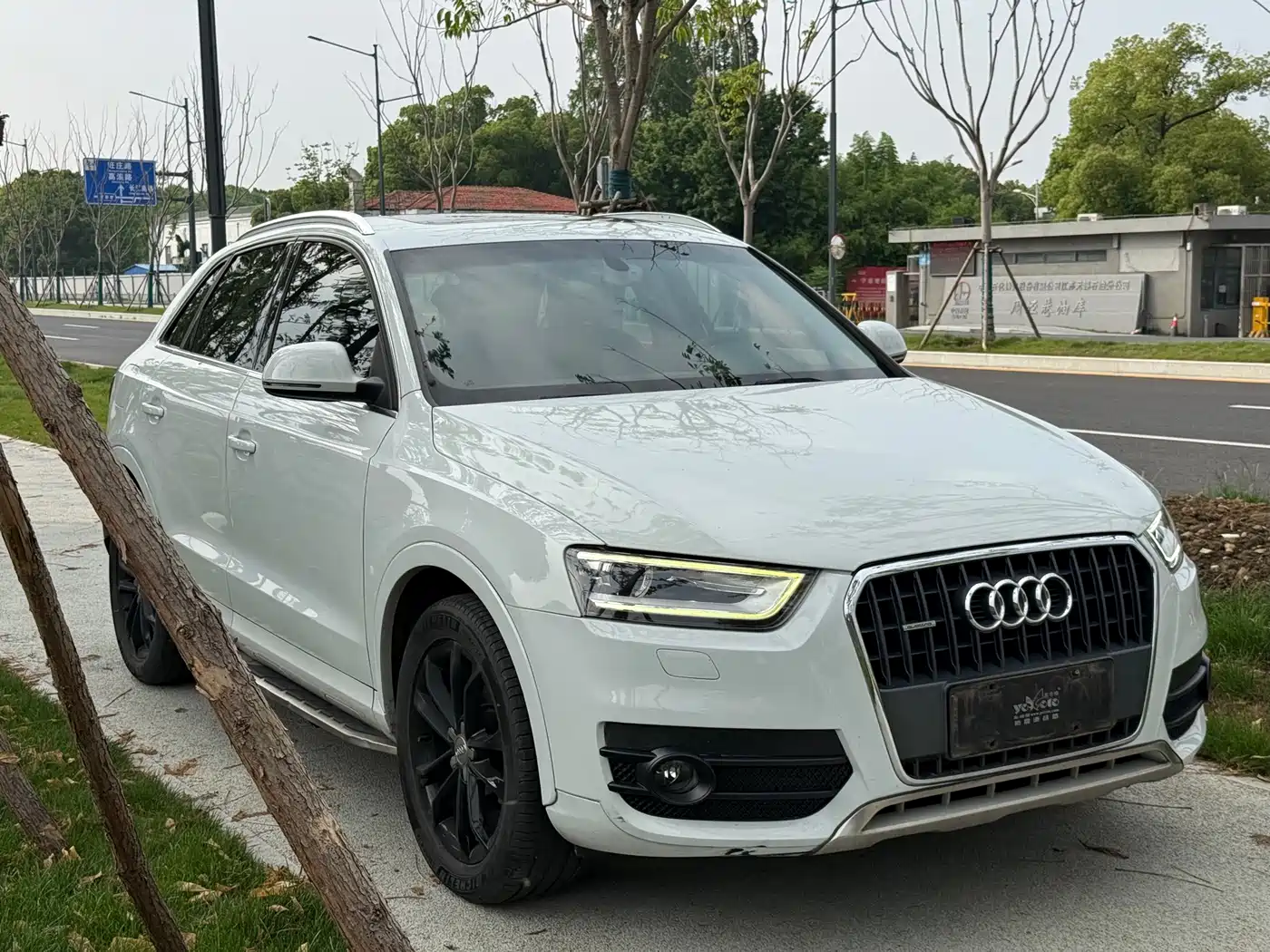 Audi Q3 2013 35 TFSI quattro Luxury фото 3
