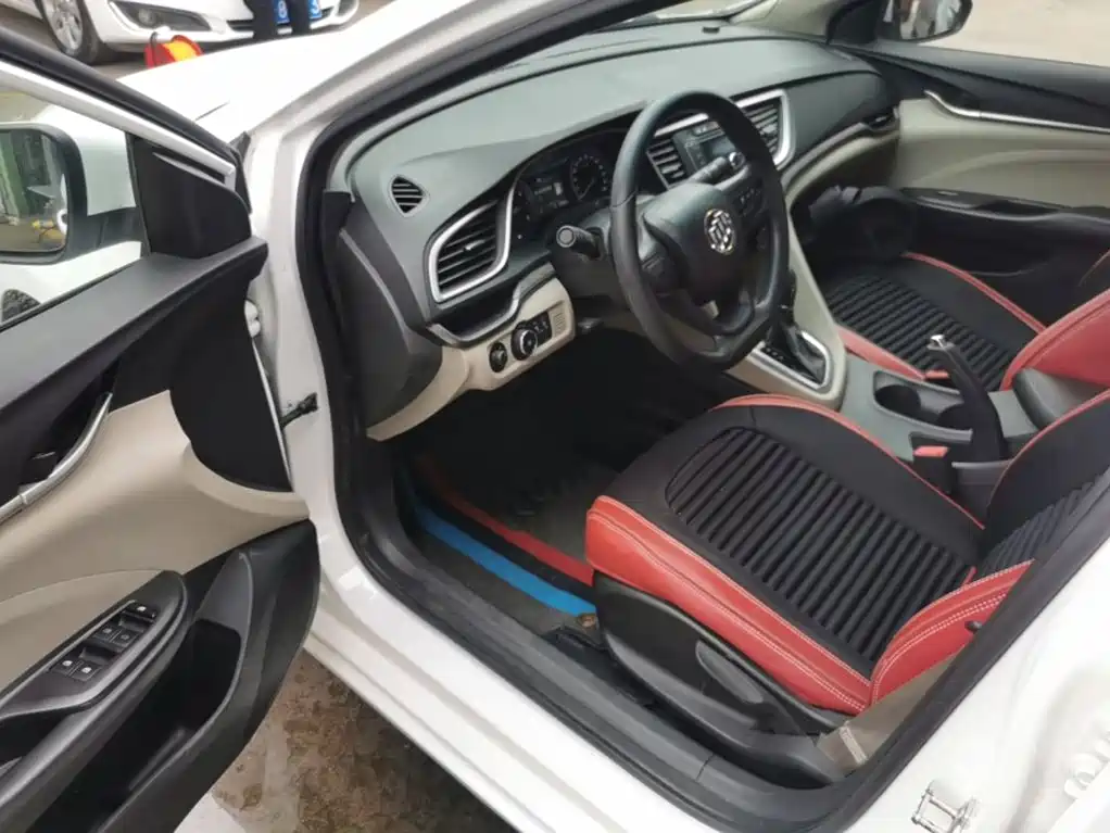 Фото 16 - Buick Excelle