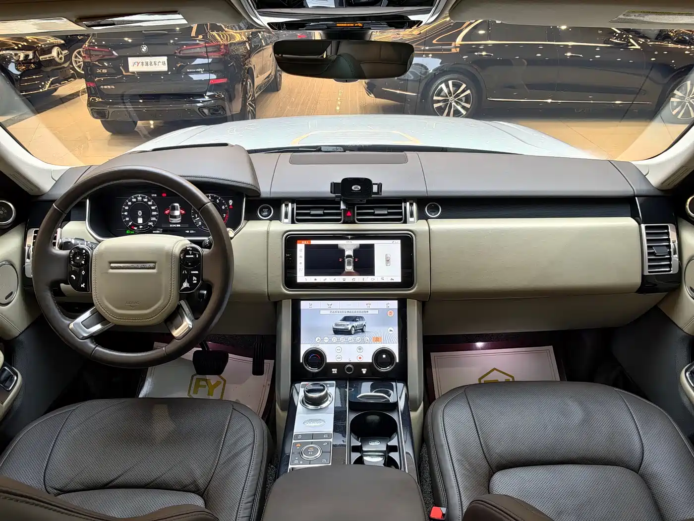 Land Rover Range Rover 2019 3.0 SCV6 Heritage Edition фото 16