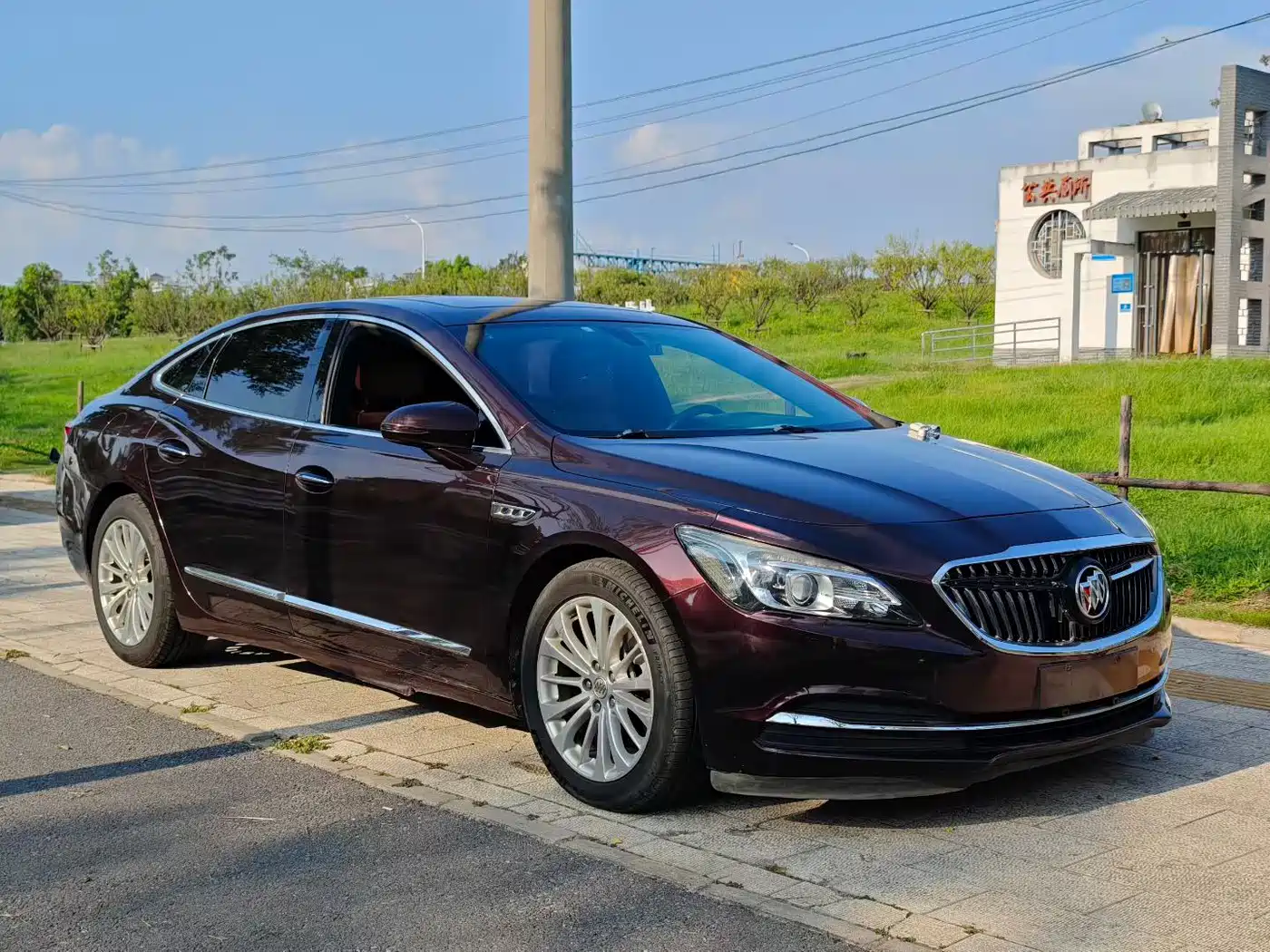 Фото 3 - Buick LaCrosse