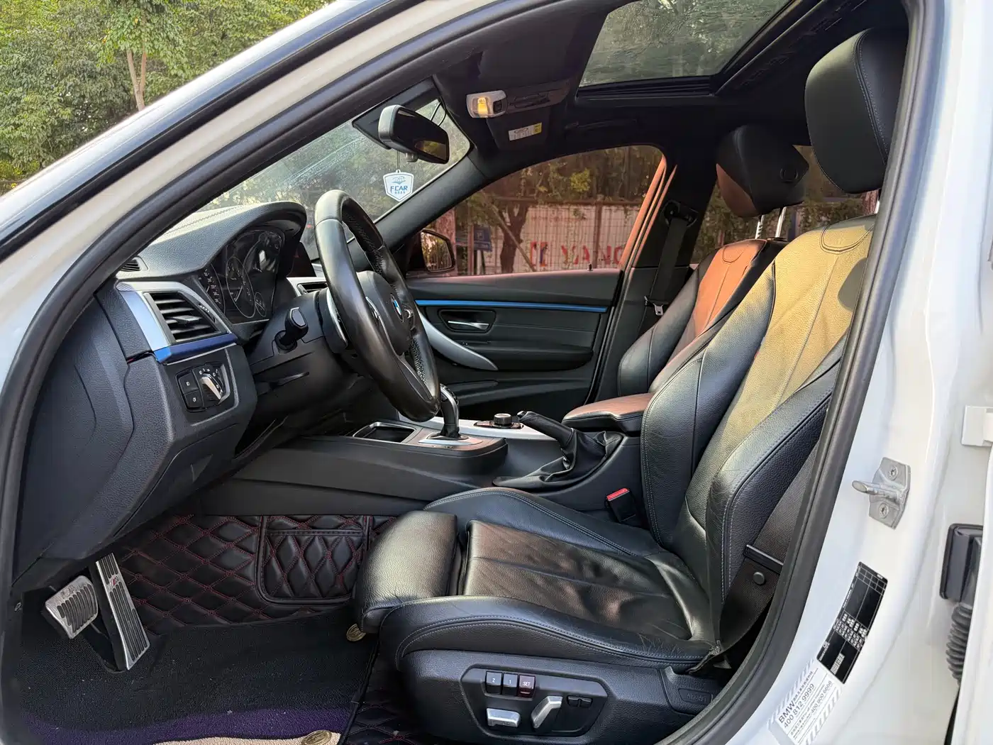 BMW 3 Series 2018 320i M Sport Package фото 4