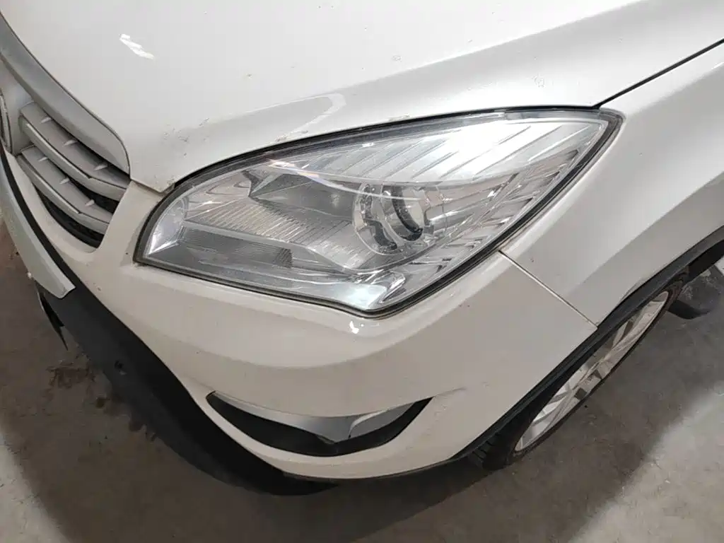 Фото 18 - Changan CS35