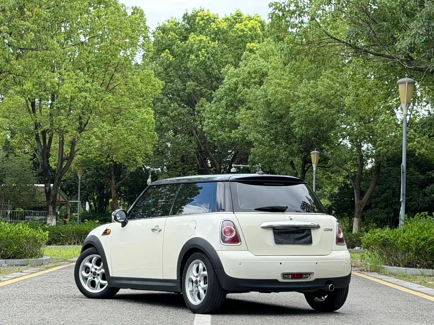 MINI MINI 2011 2011 1.6L COOPER Fun