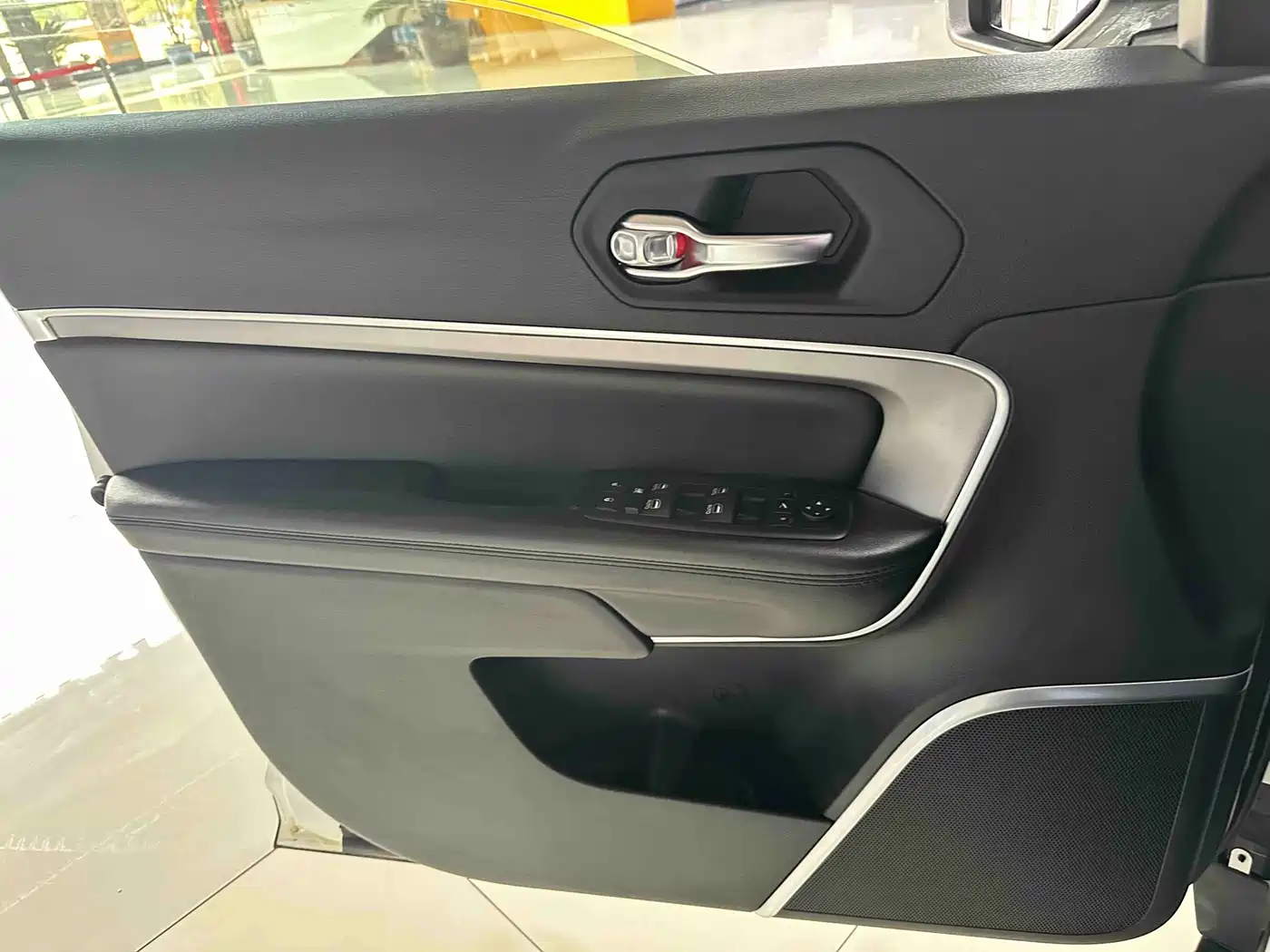 JEEP GRAND COMMANDER