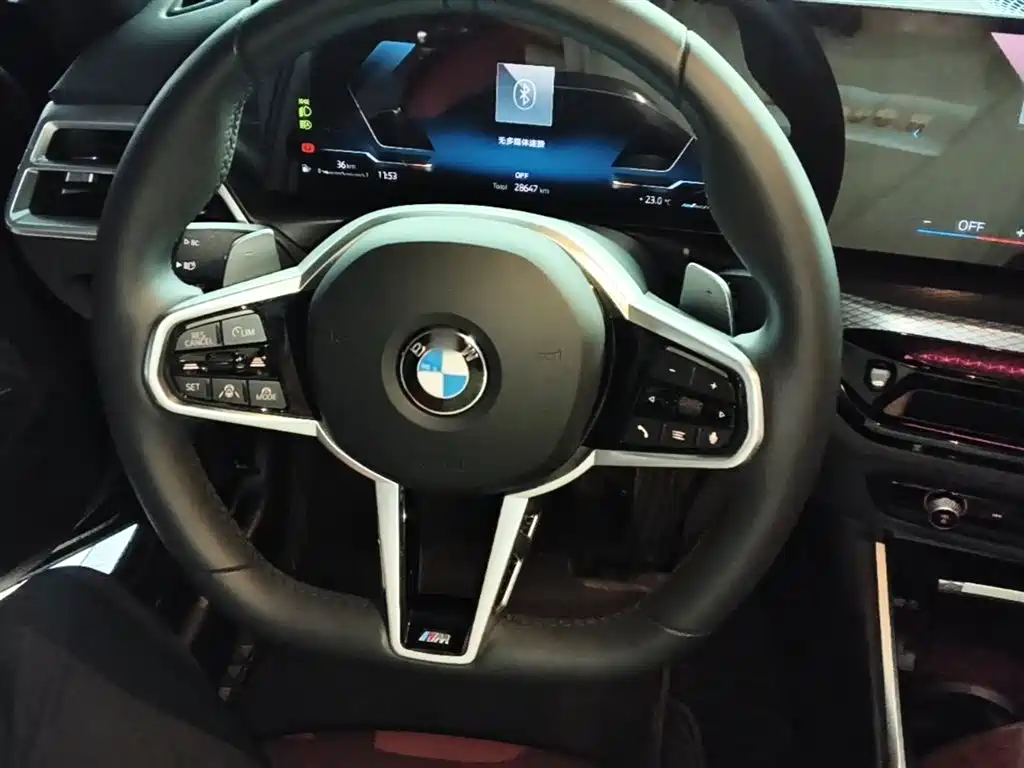 BMW 3 Series 2025 330Li Premium M Sport Night Edition фото 11