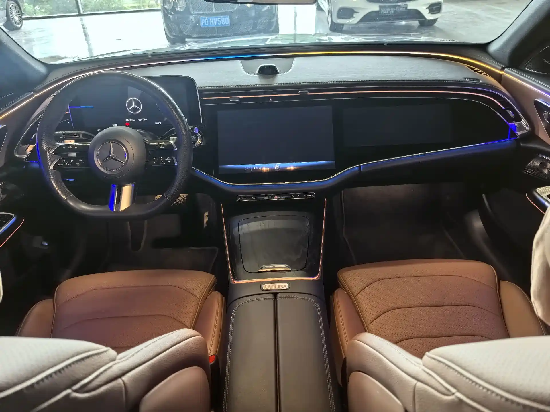 صورة 10 - Mercedes-Benz E-Class