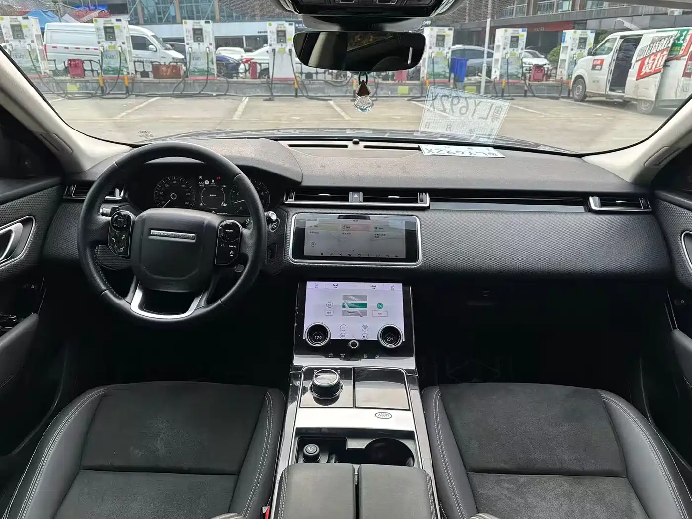 Land Rover Range Rover Velar 2020 P250 фото 8