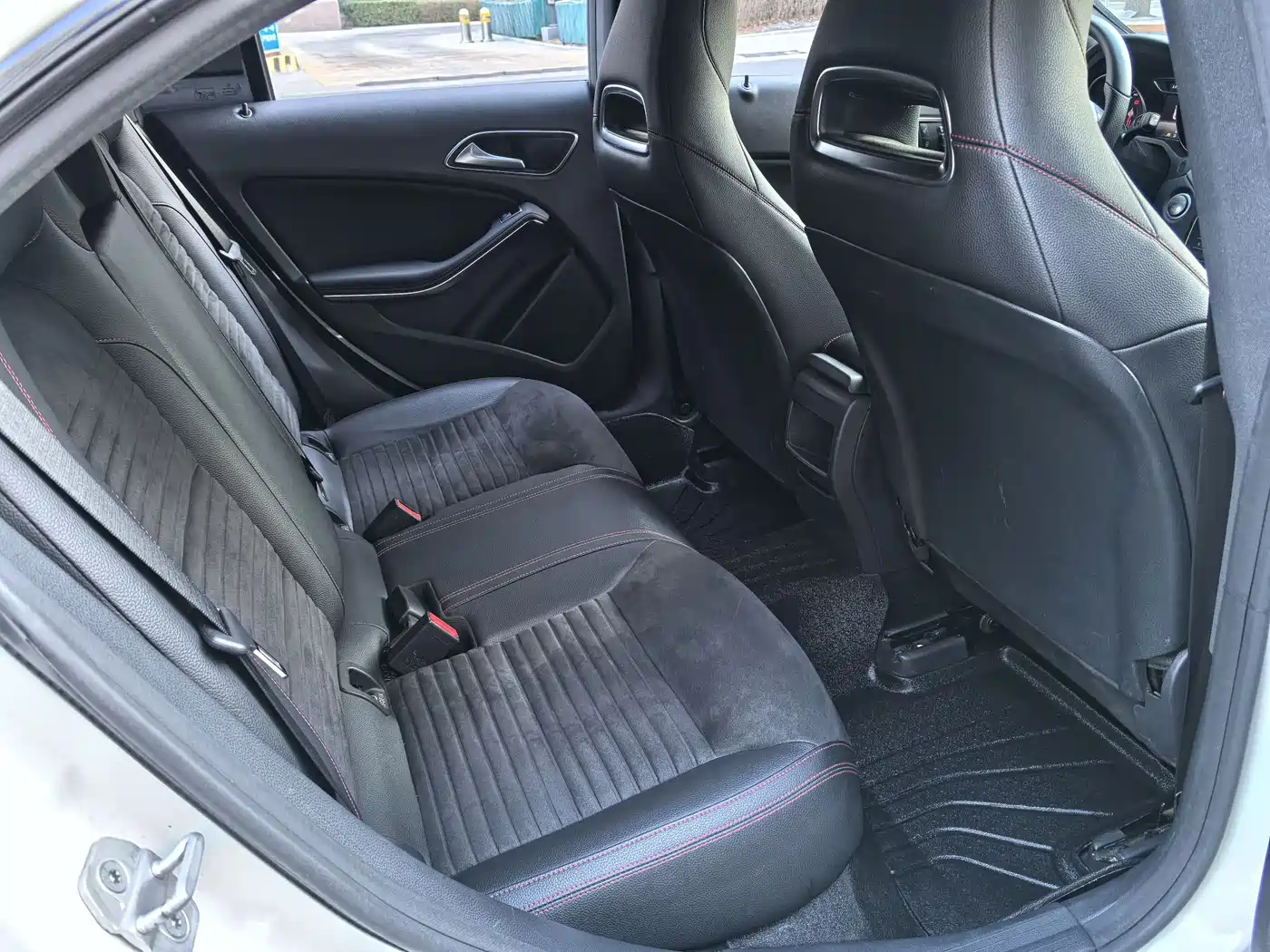 Mercedes-Benz CLA (Import) 2016 CLA 220 4MATIC фото 13