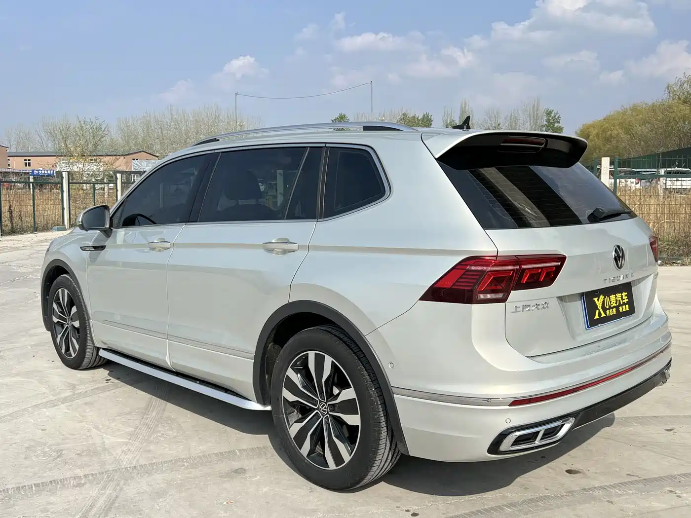 Volkswagen Tiguan L 2022 330TSI Auto 2WD R-Line Premium Edition фото 6
