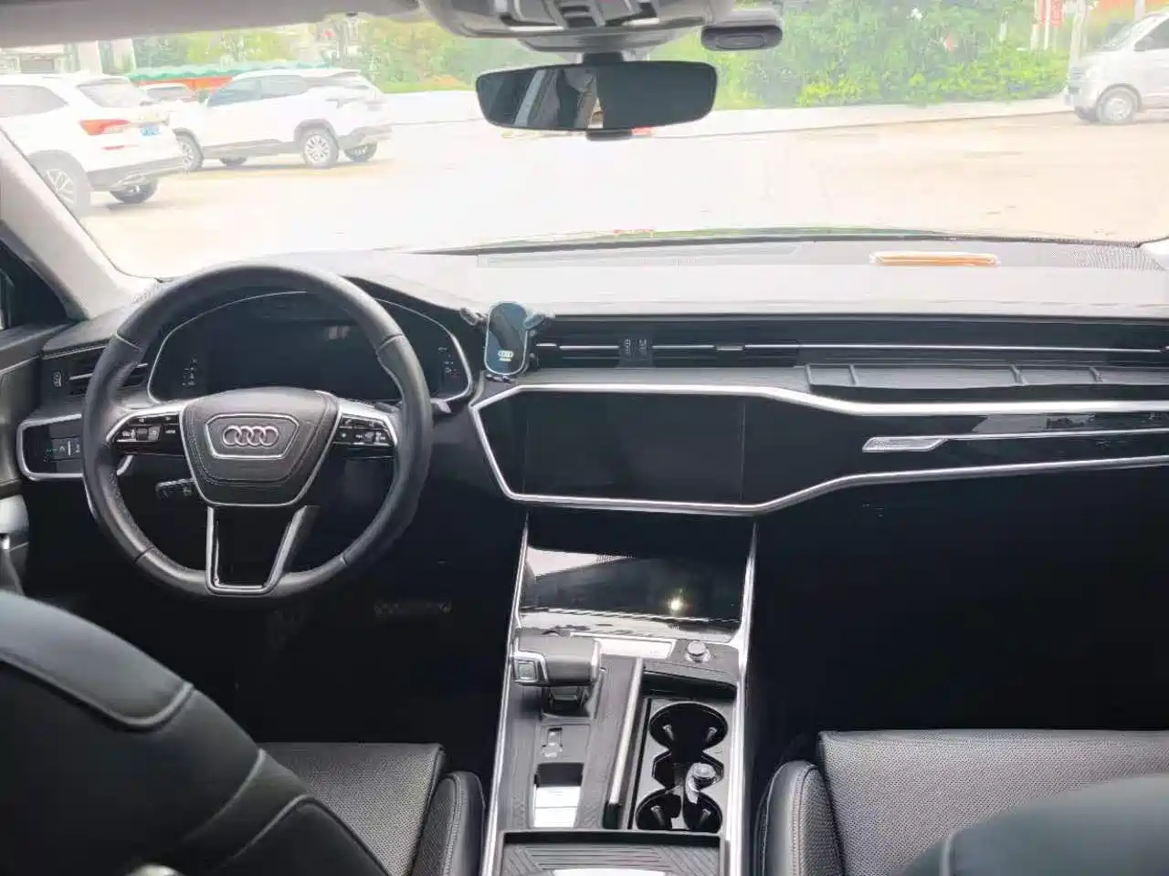 Photo 6 - Audi A6L