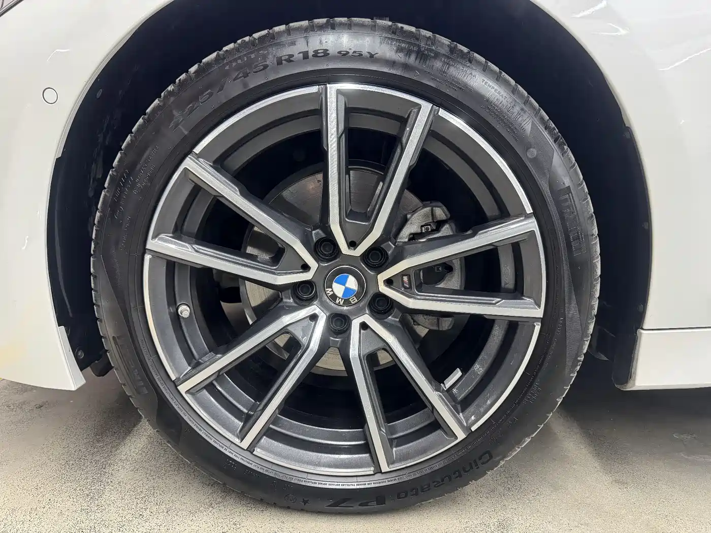 BMW 3 Series 2023 325Li M Sport Package фото 7