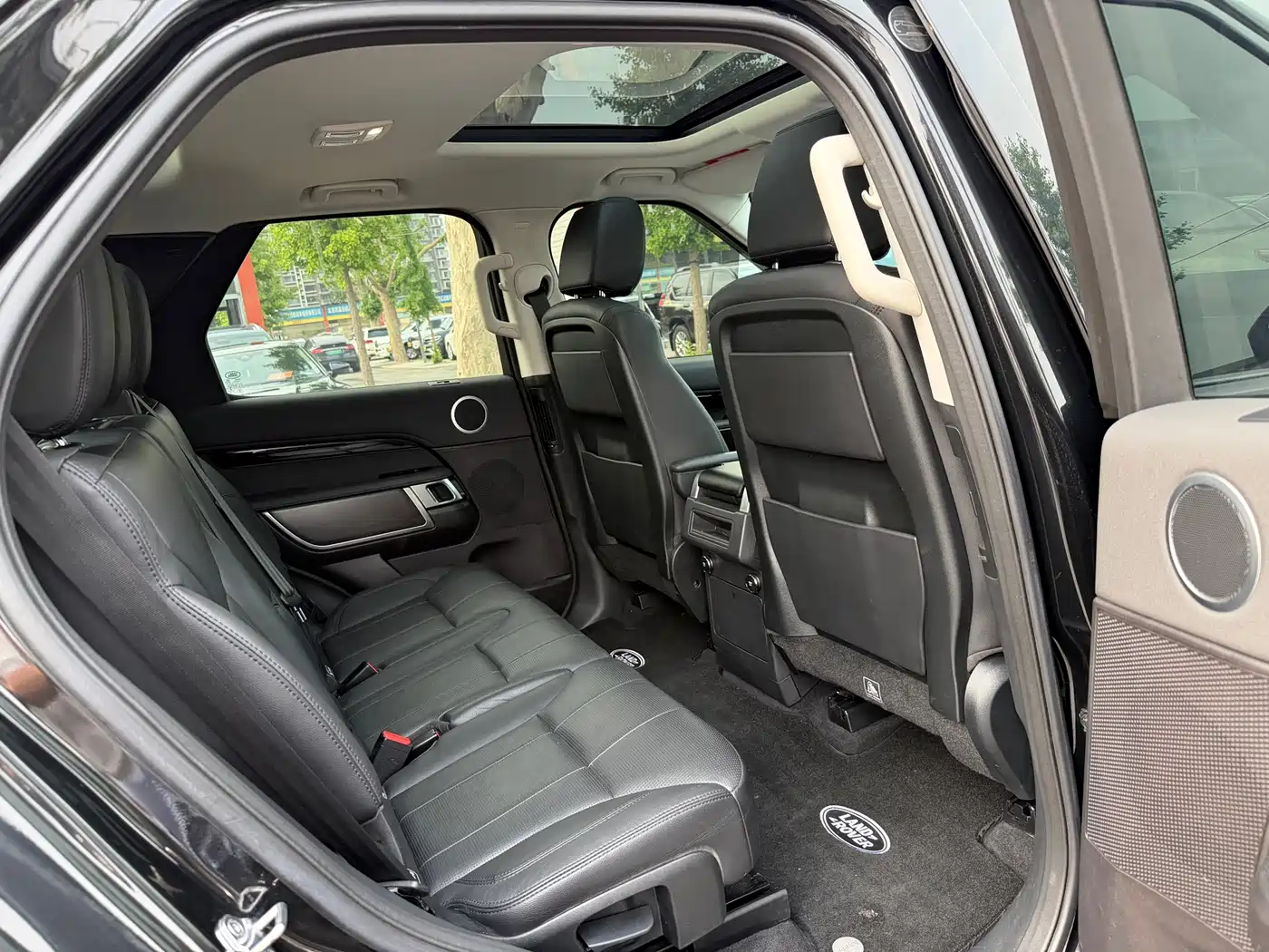 Land Rover Discovery 2019 3.0 SC V6 SE фото 13